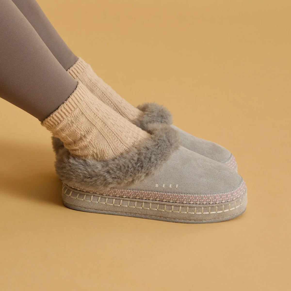 Mikayla Slipper - Grey
